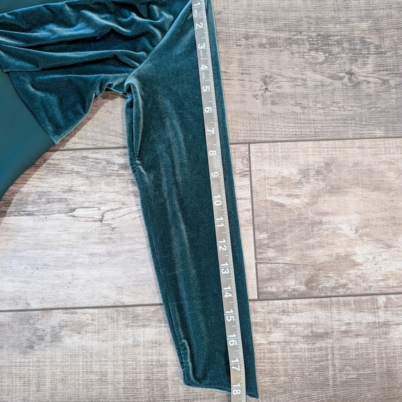 Chiara Boni Green Cocktail Sheath Dress with velvet And  3/4 Sleeves Size 40 - Picture 9 of 9